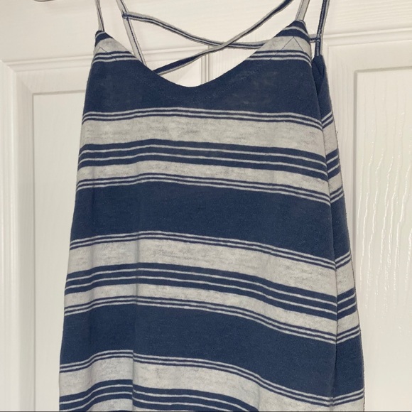 tank top - Picture 2 of 4